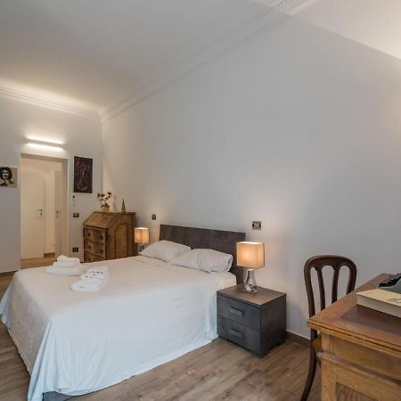 The Best Rent - Elegant Three-Bedroom Apartment A Few Steps From Fontana Di Trevi Buitenkant foto