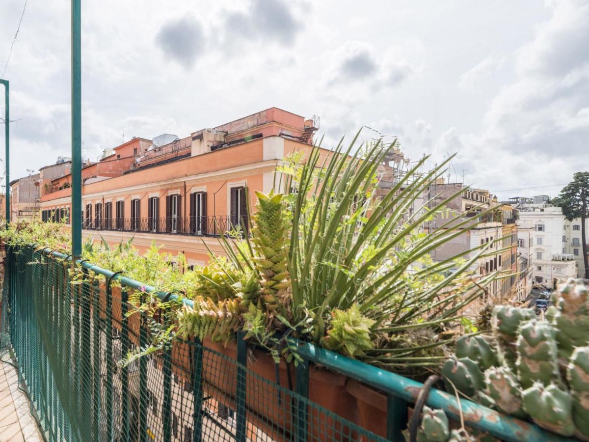 The Best Rent - Elegant Three-Bedroom Apartment A Few Steps From Fontana Di Trevi Buitenkant foto