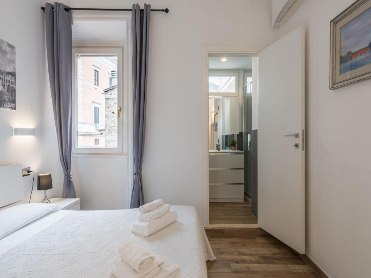 The Best Rent - Elegant Three-Bedroom Apartment A Few Steps From Fontana Di Trevi Buitenkant foto