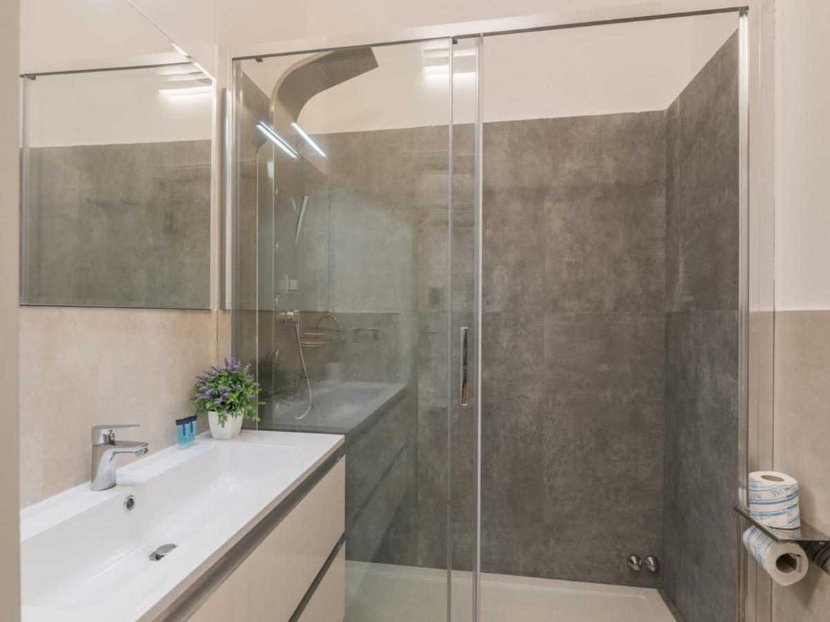 The Best Rent - Elegant Three-Bedroom Apartment A Few Steps From Fontana Di Trevi Buitenkant foto
