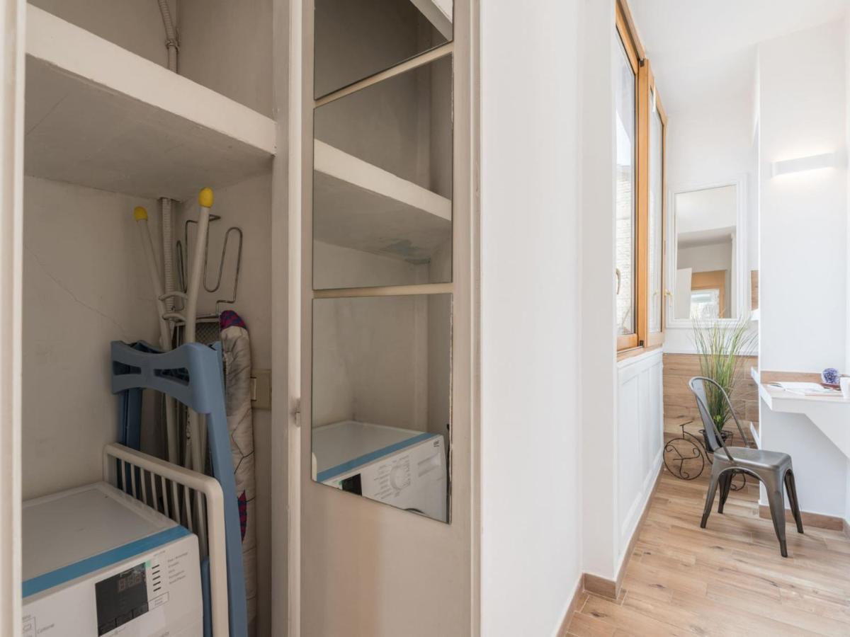 The Best Rent - Elegant Three-Bedroom Apartment A Few Steps From Fontana Di Trevi Buitenkant foto