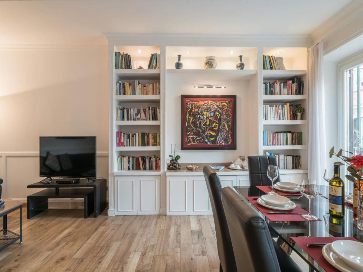 The Best Rent - Elegant Three-Bedroom Apartment A Few Steps From Fontana Di Trevi Buitenkant foto