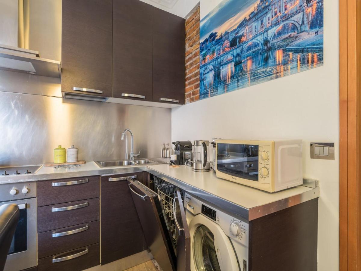 The Best Rent - Elegant Three-Bedroom Apartment A Few Steps From Fontana Di Trevi Buitenkant foto